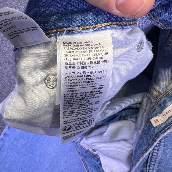 Levis Jeans Womens 31 Light Blue Cinch Baggy Wide Leg High Rise Denim Skater Y2K - Picture 15 of 16